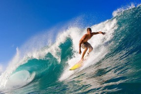 开云中国-德甲关键战，数据分析揭示中场控制和攻防转换的核心策略，德甲中场休息几分钟